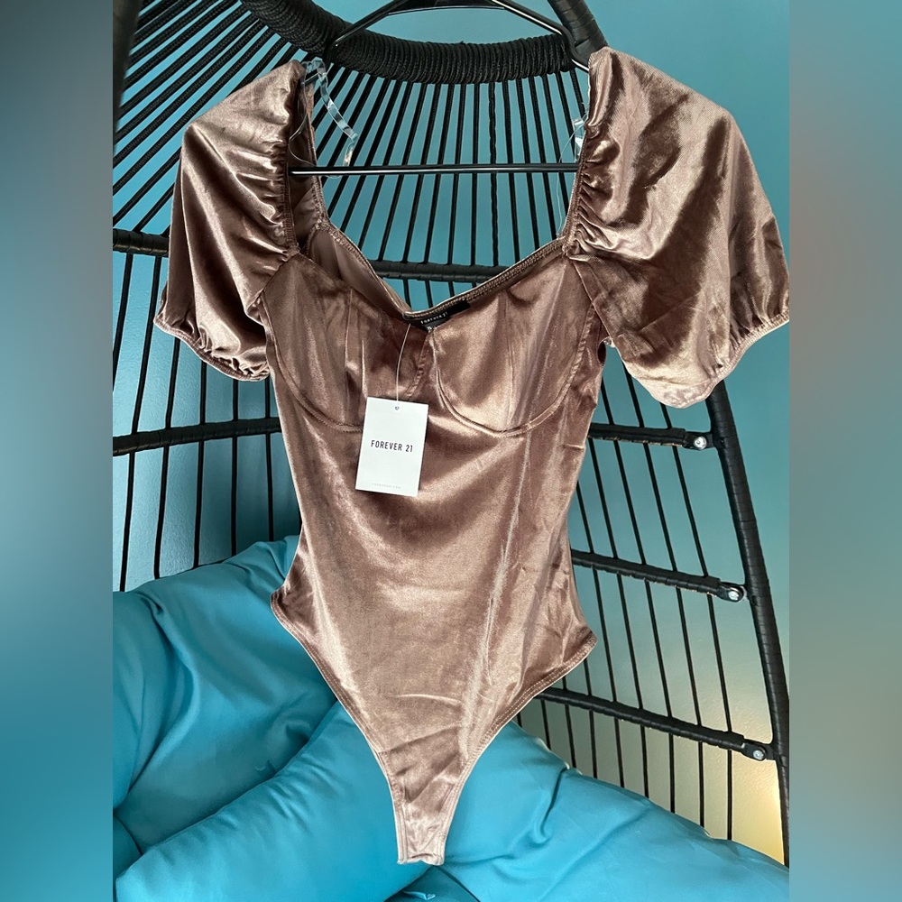 Small velvet bodysuit from Forever 21